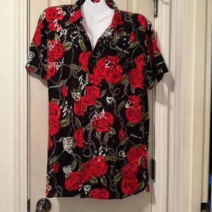 Reason brand shirt with roses, skulls flames, scorpions, snakes  NWOT XL